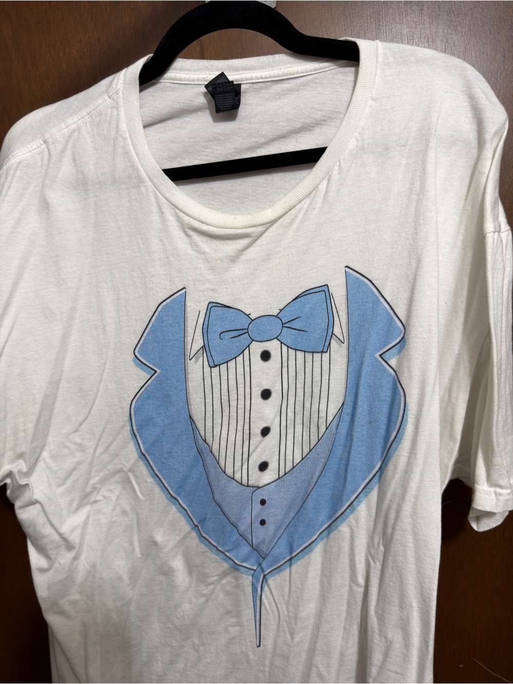 Gildan White Short Sleeve Tee with Light Blue Tuxedo Graphic XXL